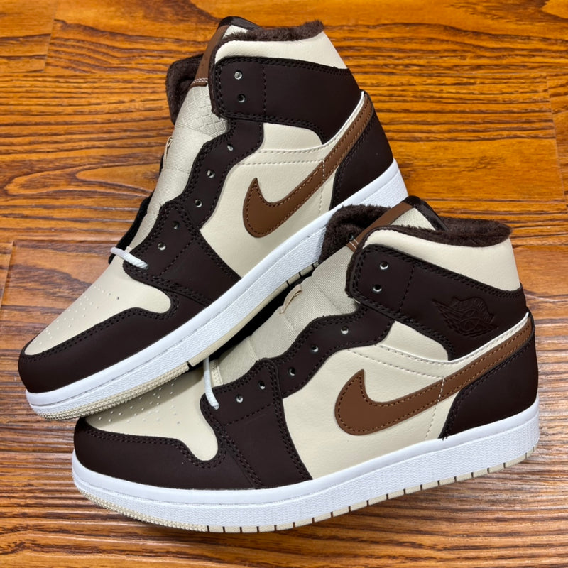Tênis Air Jordan 1 MID
