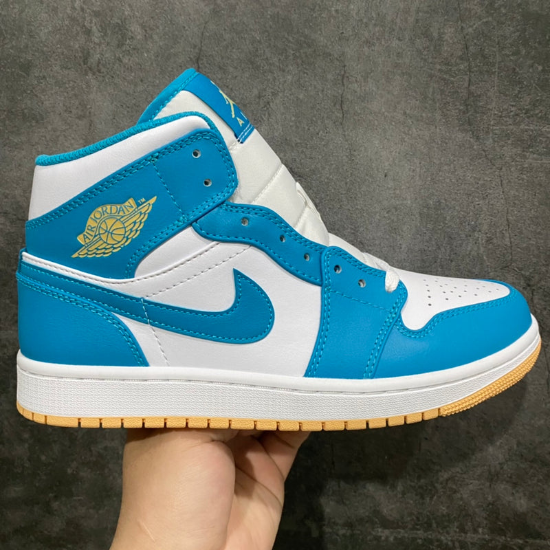 Tênis Air Jordan 1 MID
