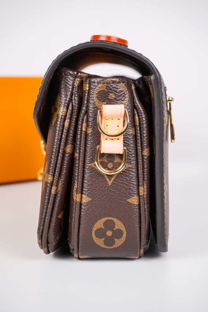 Bolsa Pochete Métis East West Louis Vuitton