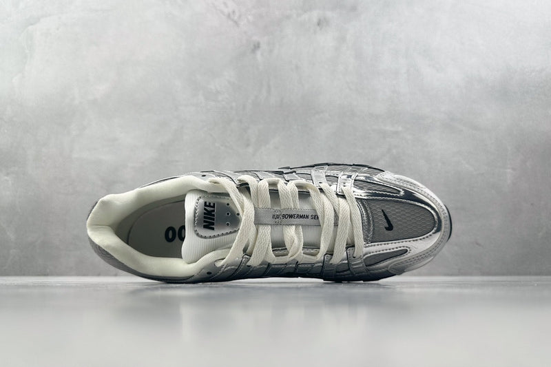 Tênis Nike P-6000