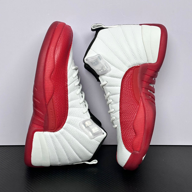 Tênis Air Jordan 12 Retro