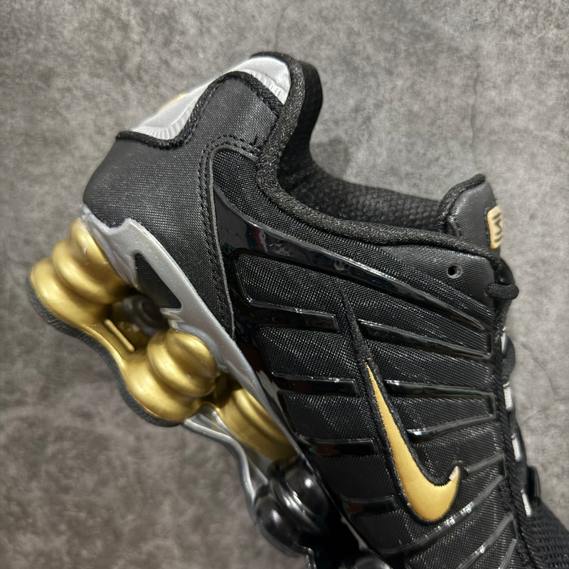 Tênis Nike Shox 12 mola