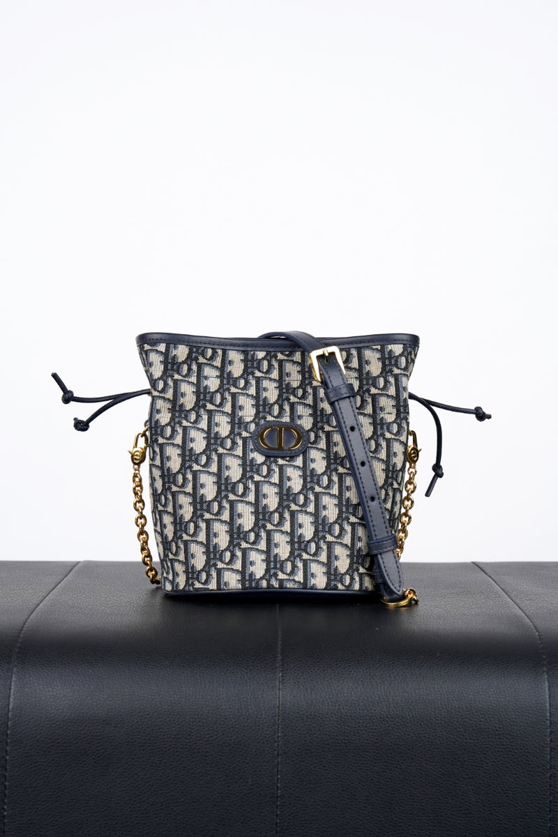 Bolsa Montaigne Mini Bucket Dior