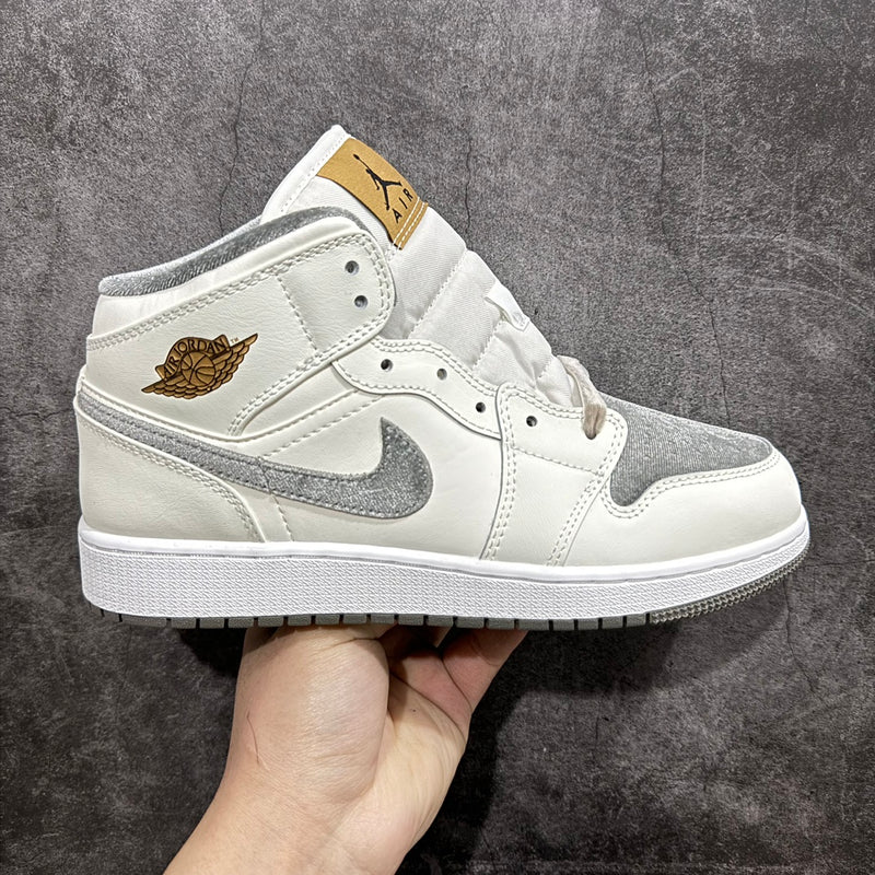 Tênis Air Jordan 1 MID