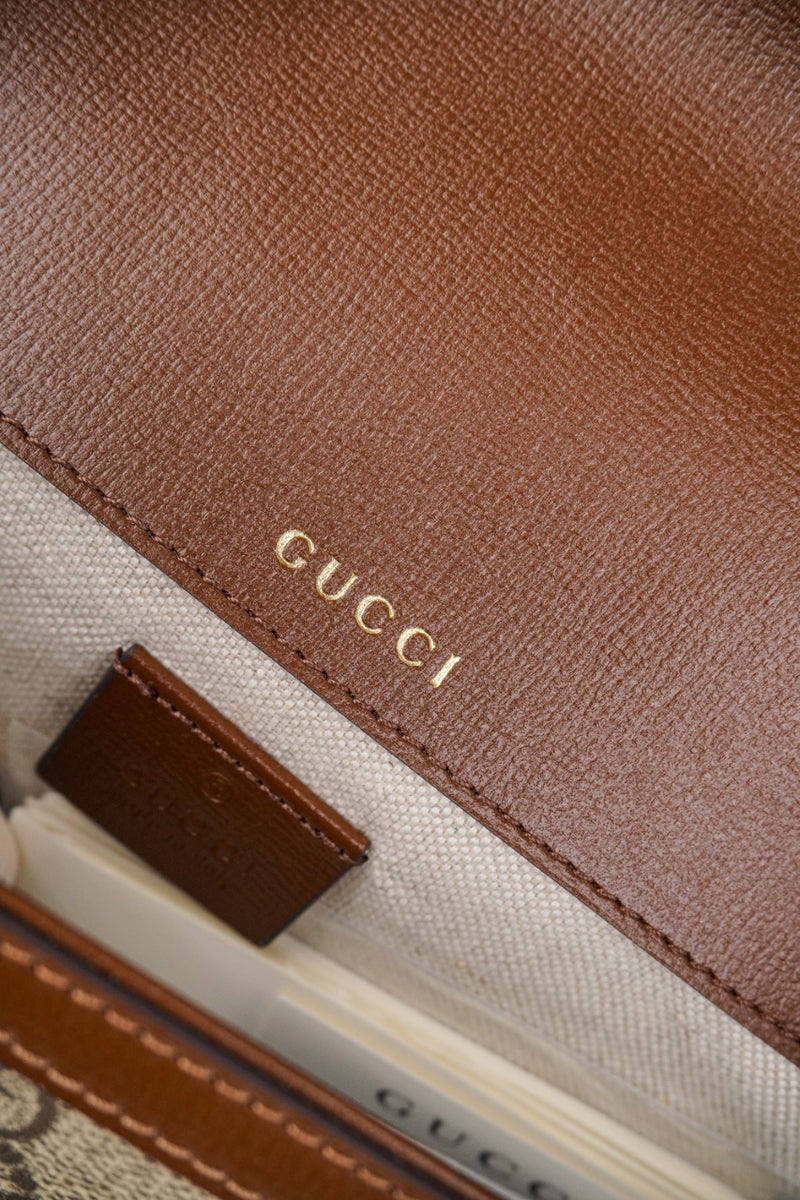 Bolsa Gucci de Onbro com Detalhe Horsibet 1955
