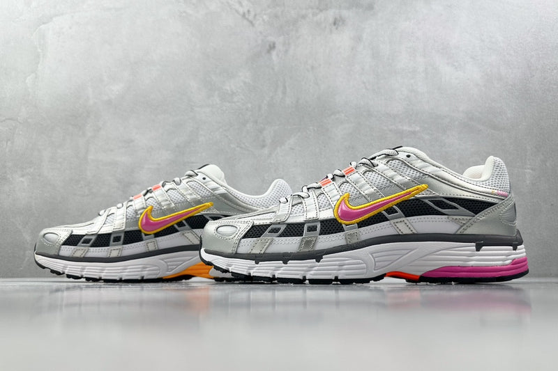 Tênis Nike P-6000