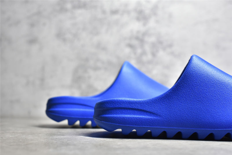 Chinelo Adidas Yeezy Slide