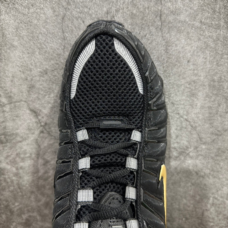 Tênis Nike Shox 12 mola