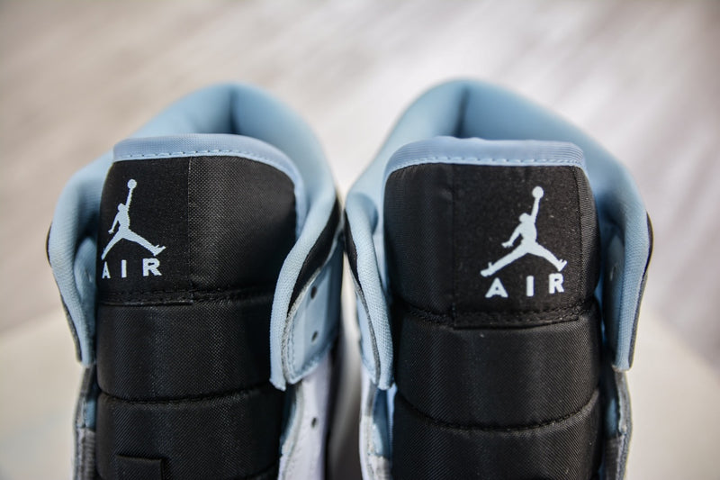 Tênis Air Jordan 1 MID
