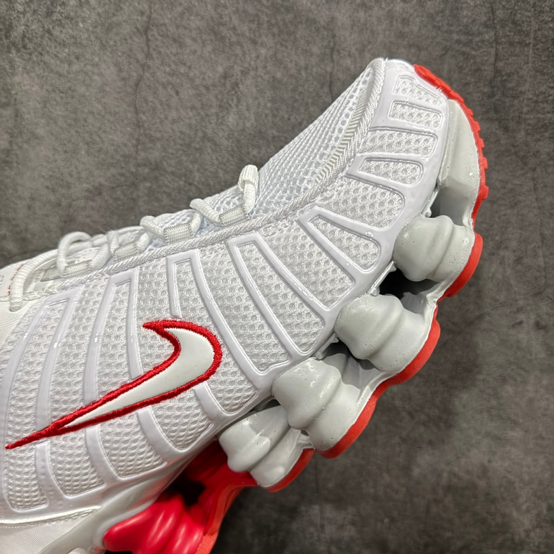 Tênis Nike Shox 12 mola