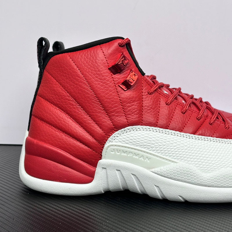 Tênis Air Jordan 12 Retro