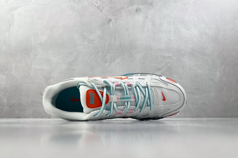 Tênis Nike P-6000