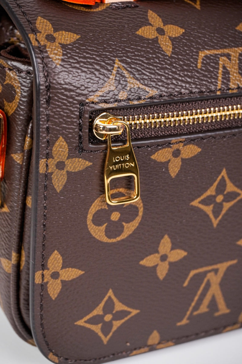 Bolsa Pochete Métis East West Louis Vuitton
