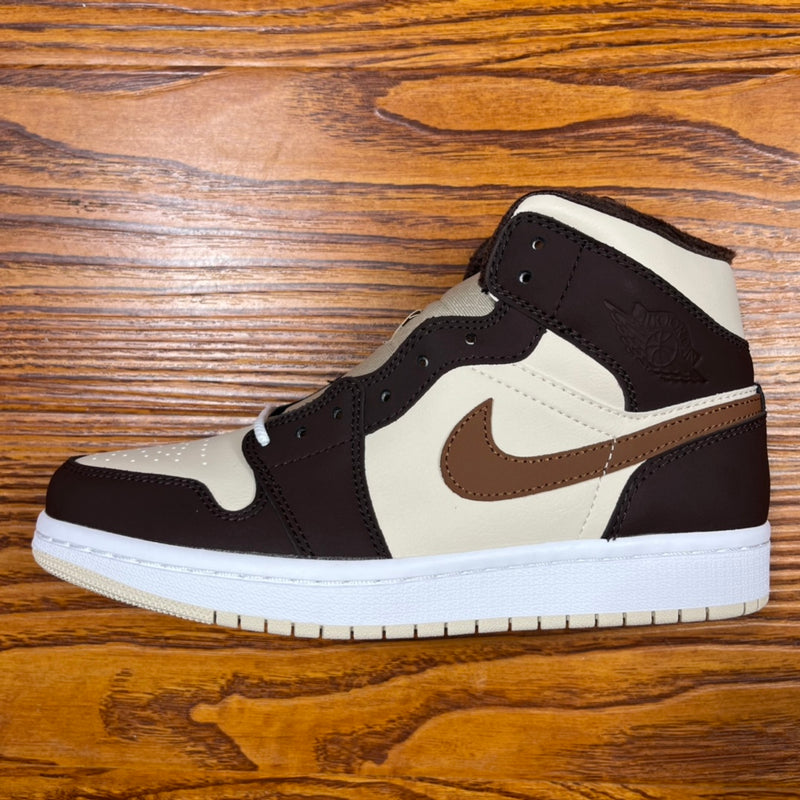 Tênis Air Jordan 1 MID