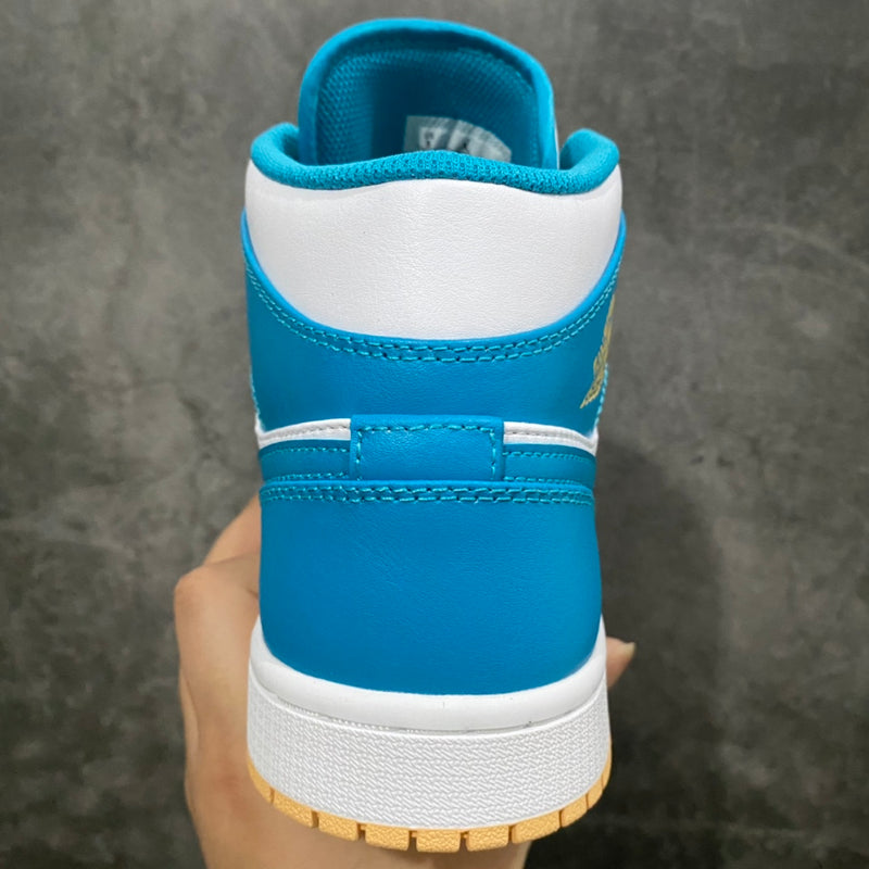 Tênis Air Jordan 1 MID