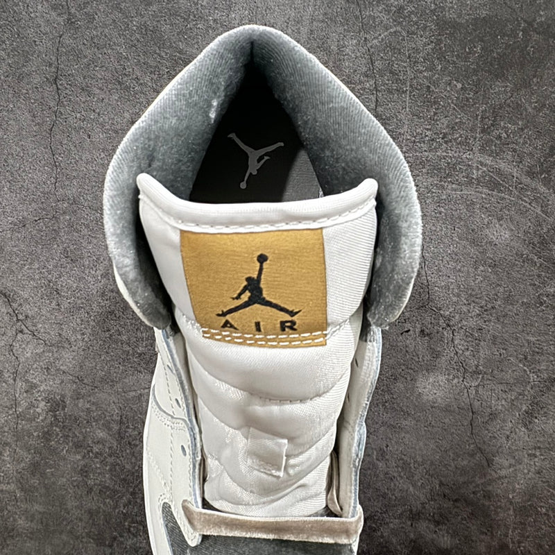 Tênis Air Jordan 1 MID