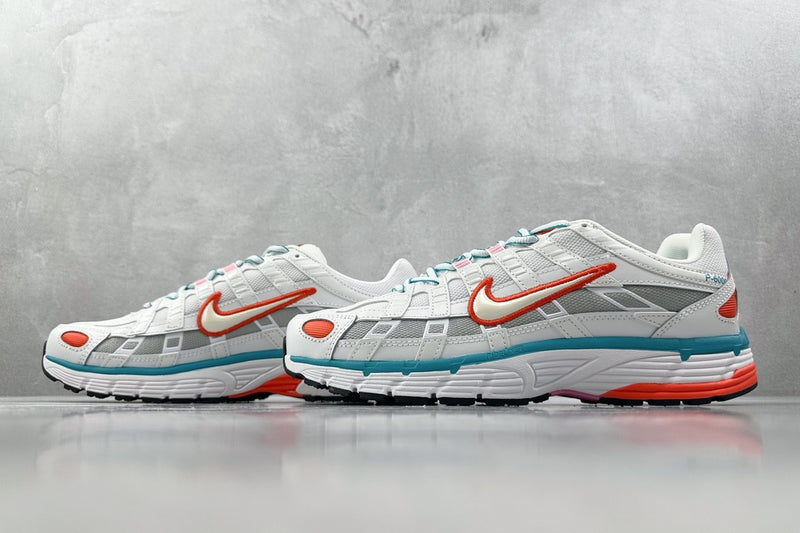 Tênis Nike P-6000