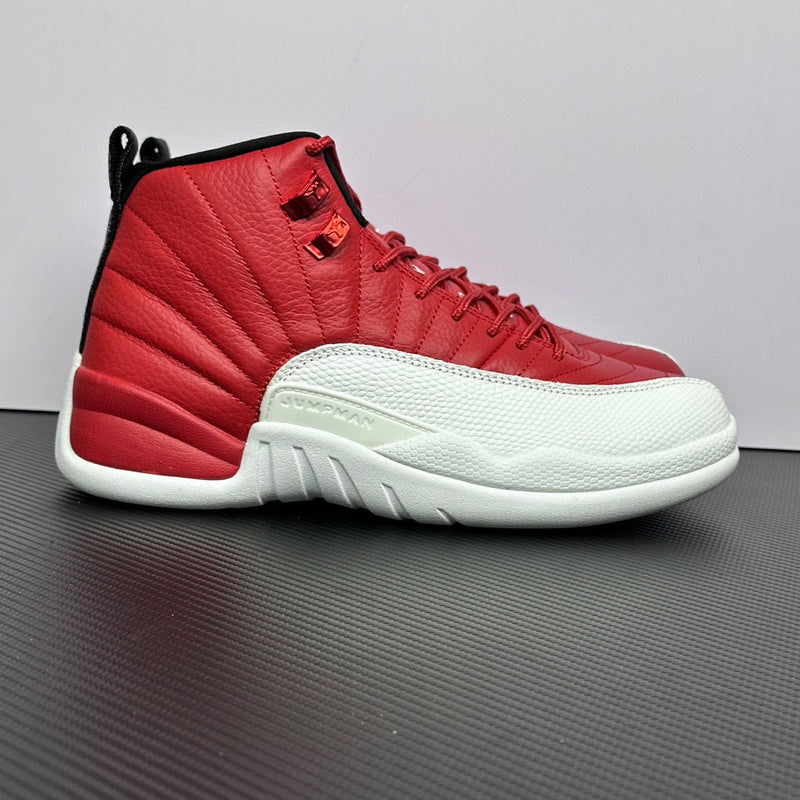 Tênis Air Jordan 12 Retro