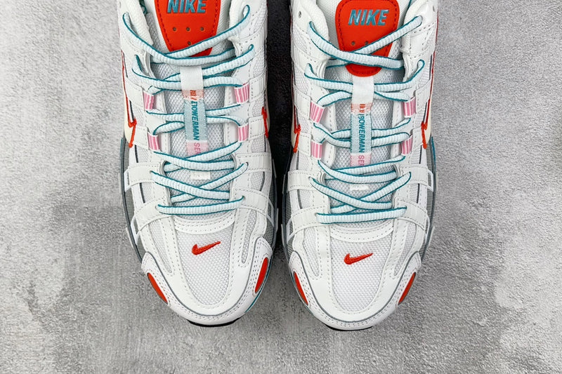 Tênis Nike P-6000