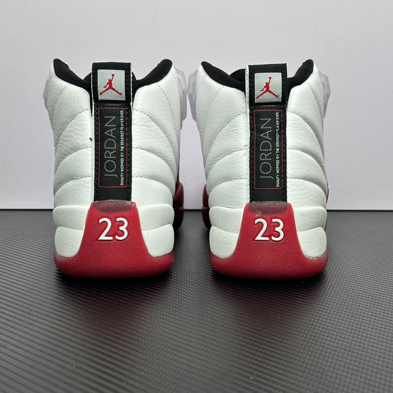 Tênis Air Jordan 12 Retro