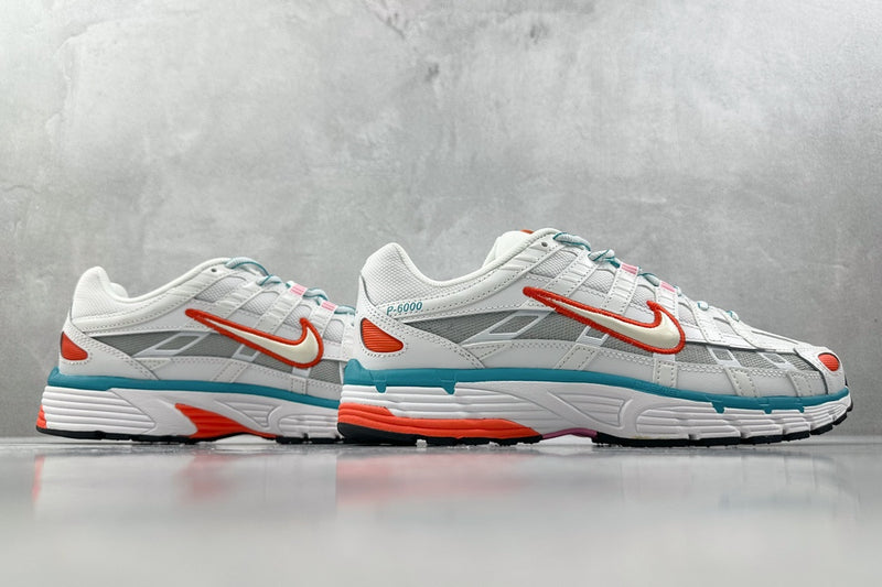 Tênis Nike P-6000