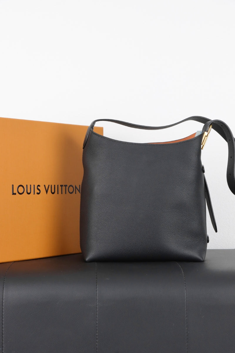 Bolsa Low Key Hobo PM Louis Vuitton
