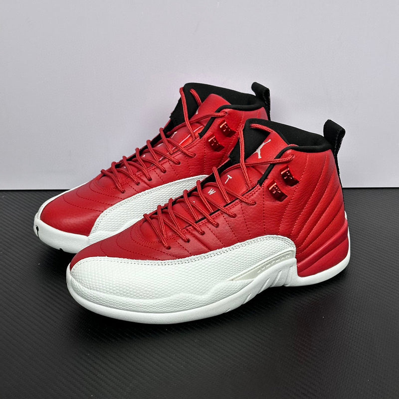 Tênis Air Jordan 12 Retro