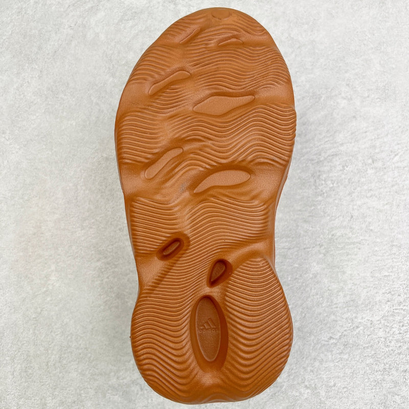Tênis Adidas Yeezy Foam Runner