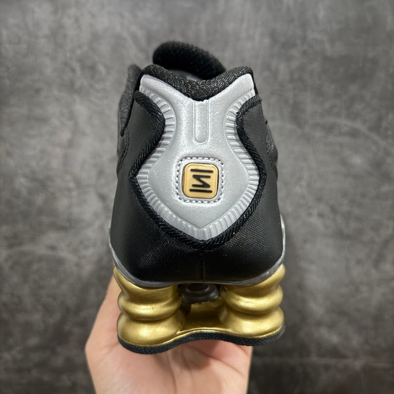 Tênis Nike Shox 12 mola